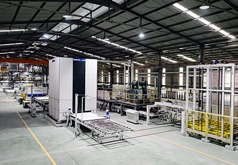 G库电竞石材机械越南VN380项目石英石自动出产线成功投产！